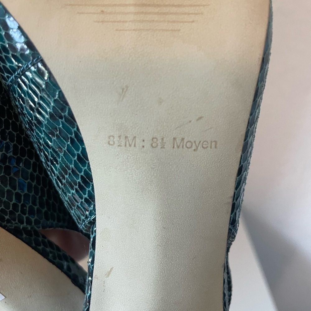 GUESS sling back sandal heels - Picture 10 of 10